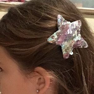 2 little stars hair clips